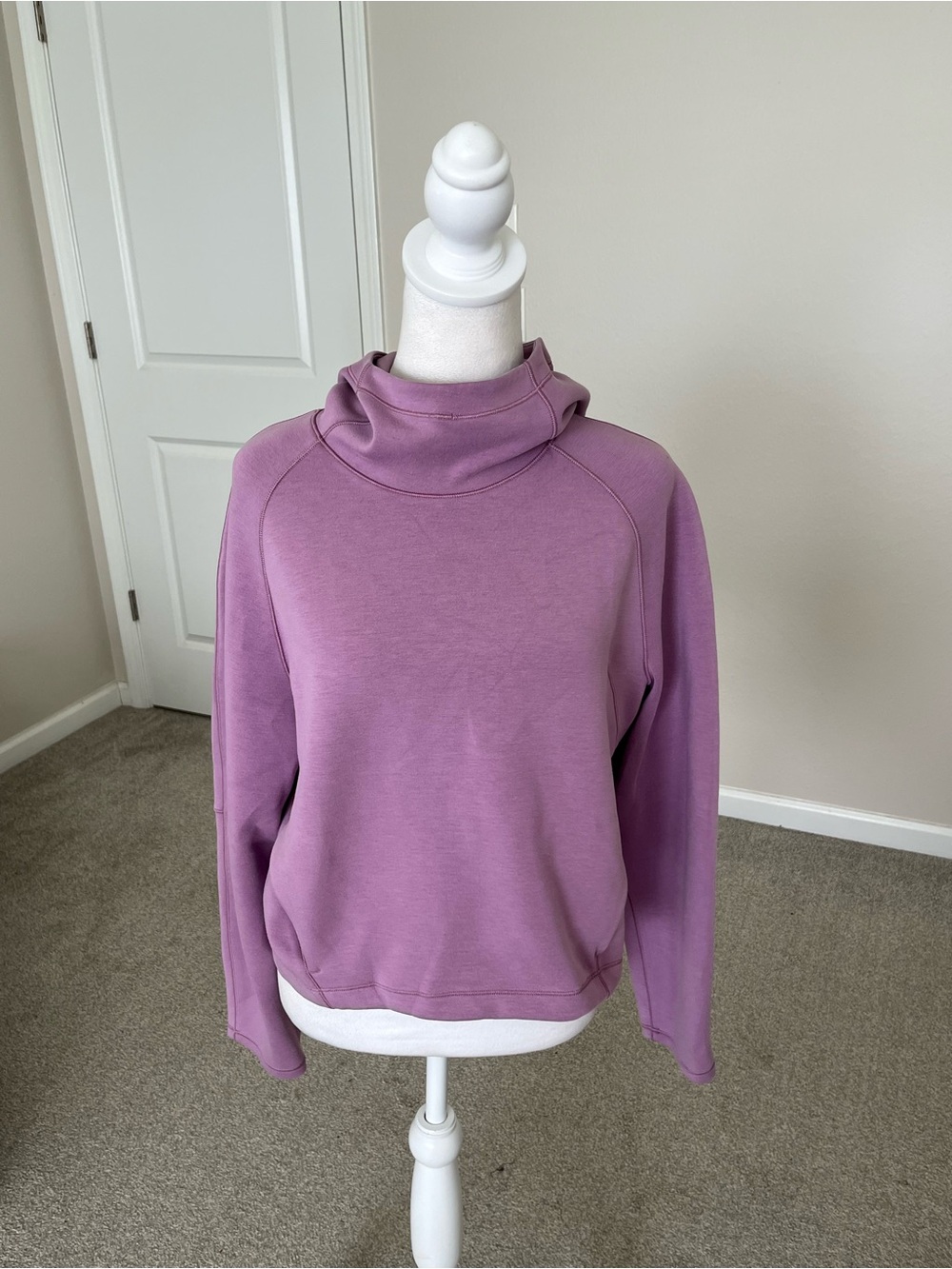 NWOT Lululemon AirWrap Hooded Pullover Hoodie Size 6 in Purple